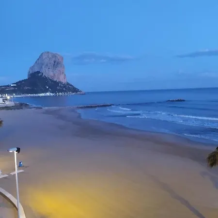 Primera Linea De Playa Con Garaje Calpe