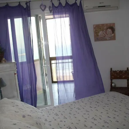 Primera Linea De Playa Con Garaje Apartment