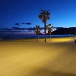 Primera Linea De Playa Con Garaje Апартаменты